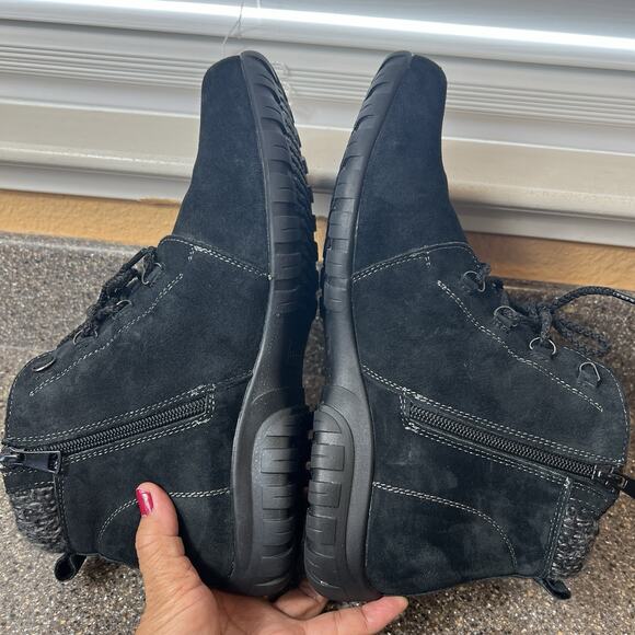 Propet Ankle Bootie Women's Sz 10 M (B) Black Suede Comfort Casual Lace Up Boots - Picture 6 of 11